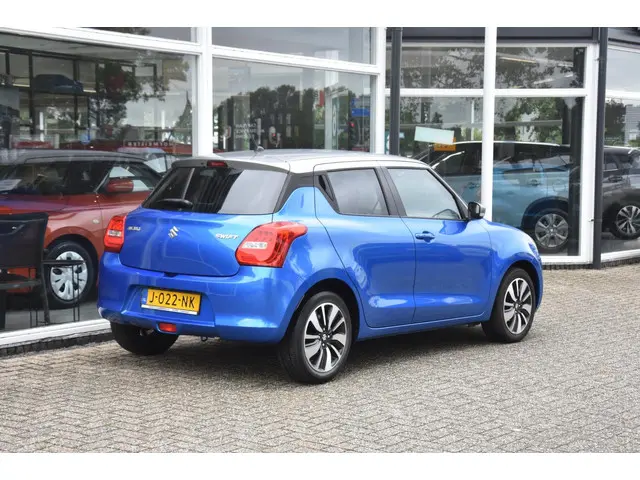 Suzuki Swift 1.0 Automaat Stijl-NLse auto 2020 Benzine 18