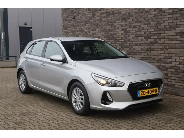 Hyundai i30 1.4 T-GDI Comfort 2019 Benzine 4