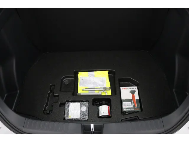 Toyota C-HR 1.8 Hybrid 140 Active 2025 Hybride Benzine 37