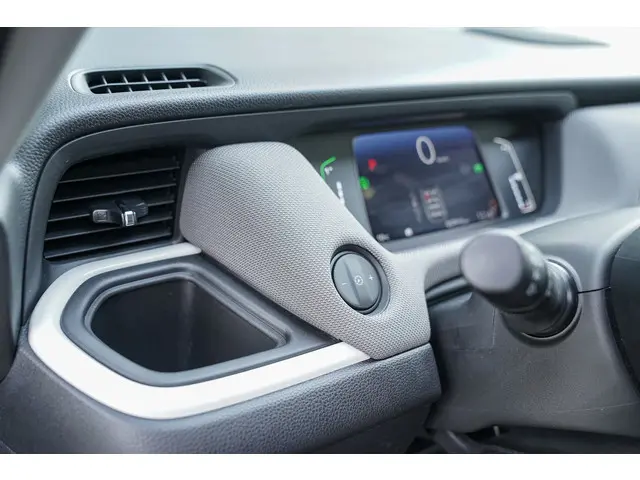 Honda Jazz 1.5i e:HEV CROSSTAR 2022 Hybride Benzine 33