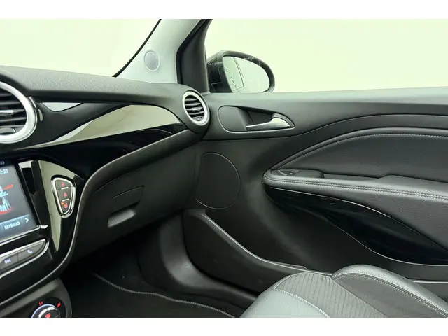Opel ADAM 1.0 Turbo Rocks BlitZ 2019 Benzine 24