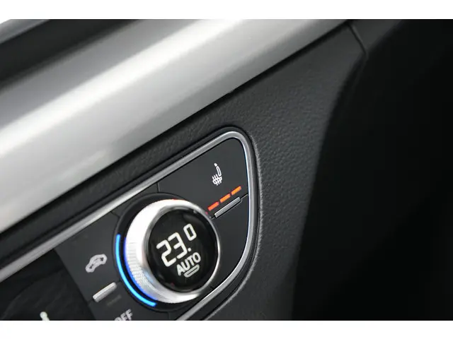 Audi Q5 55 TFSI e S Edition 2020 Hybride Benzine 27