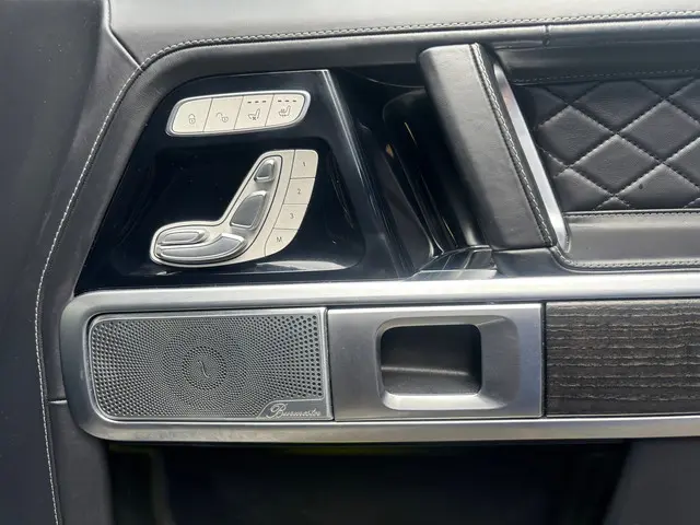 Mercedes-Benz G-Klasse 500 2023 Benzine 7
