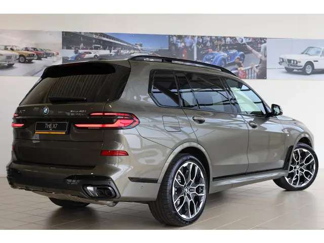 BMW X7 2