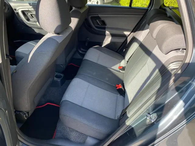 Škoda Fabia Combi 1.2 Go | Airco 2014 Benzine 9