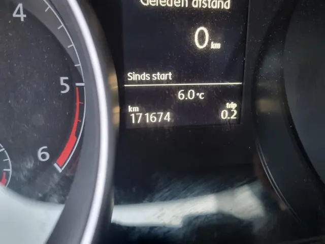 Volkswagen Touran 2.0 TDI SCR Comfortline 2016 Diesel 13