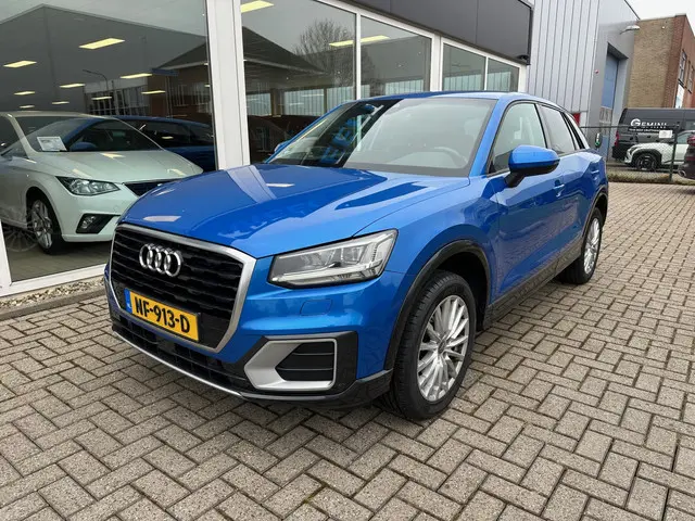 Audi Q2 3