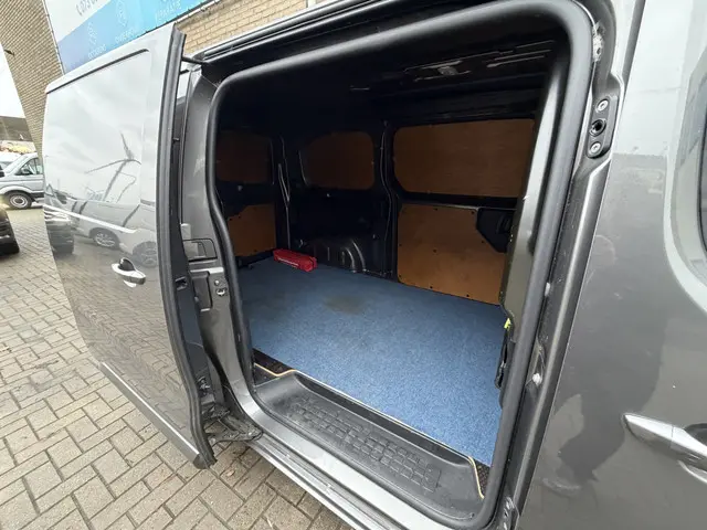 Peugeot Expert 2.0 BlueHDI 180 AUTOMAAT 2020 Diesel 18