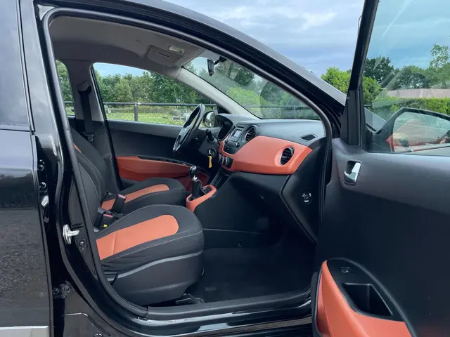 Hyundai i10 1.0i i-Motion Airco, USB, 14 inch 2014 Benzine 20