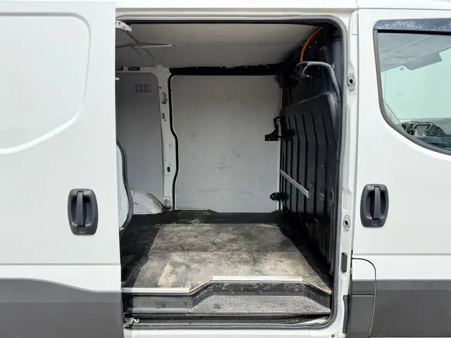 Iveco Daily 35S16 2.3 2021 Diesel 12