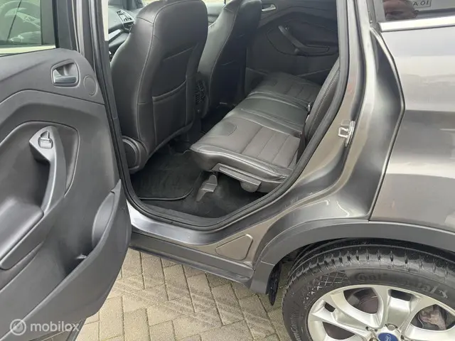 Ford Kuga 1.6 Titanium 2014 Benzine 10