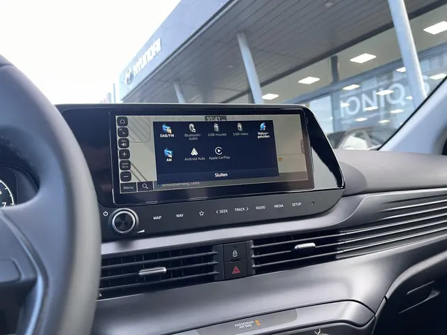 Hyundai i20 1.0 T-GDI Comfort Smart 2024 Hybride Benzine 18