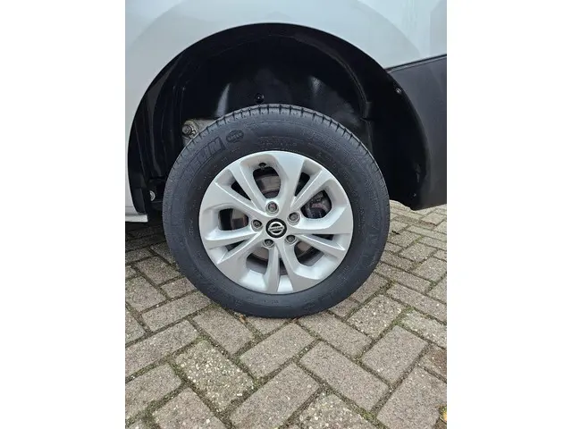 Nissan NV250 1.5 dCi 95 L1H1 Acenta 2020 Diesel 30