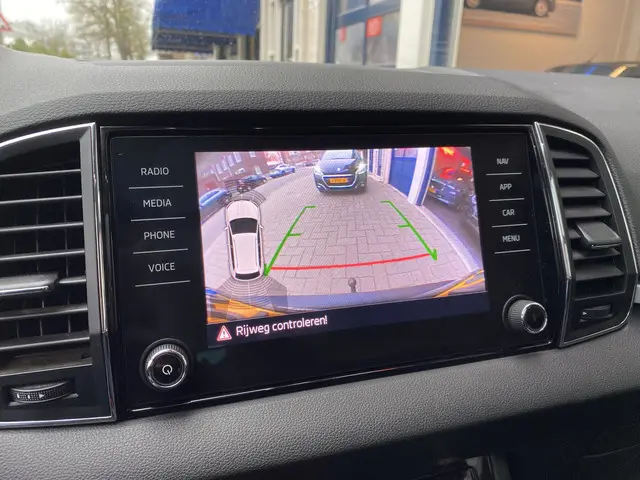 Škoda Karoq 1.5 TSI ACT Business Edition 2019 Benzine 12