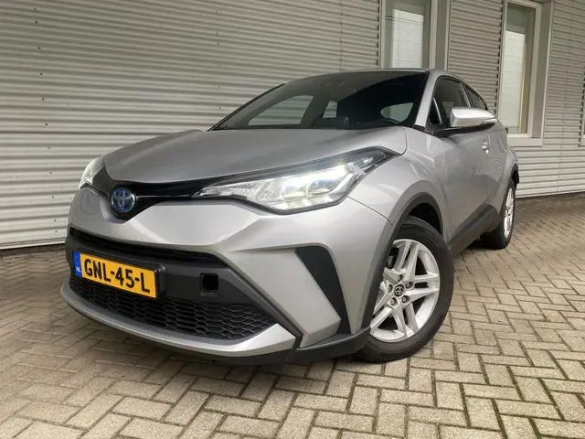 Toyota C-HR 2