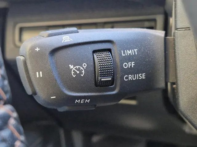 Peugeot 3008 1.2T 130pk GT 2024 Benzine 15