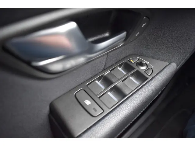 Land Rover Range Rover Evoque 240 Si4 SE 2016 Benzine 20