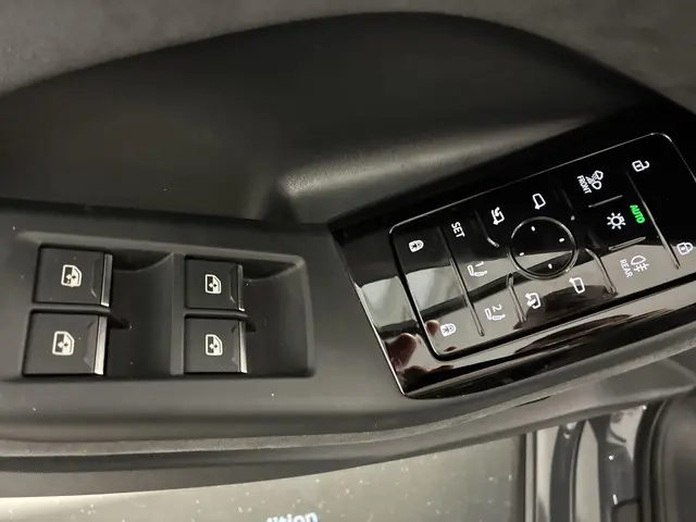 Audi Q6 e-tron S edition 306pk 100 kWh 2025 Elektrisch 8