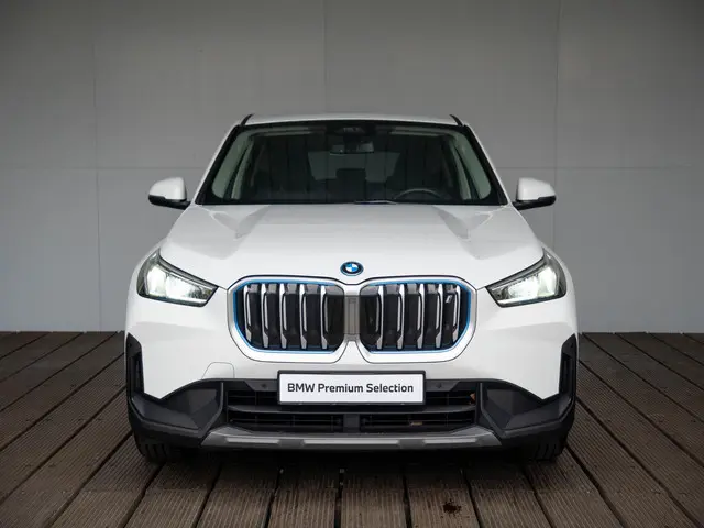 BMW iX1 xDrive30 2023 Elektrisch 3