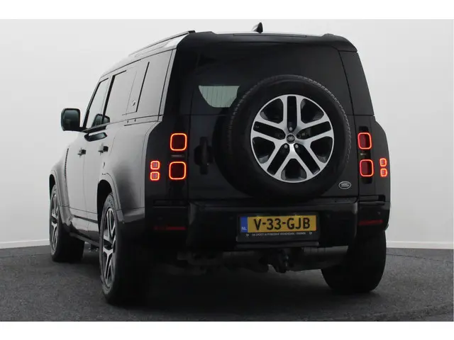 Land Rover Defender 2.0 D240 110 HSE 2020 Diesel 19