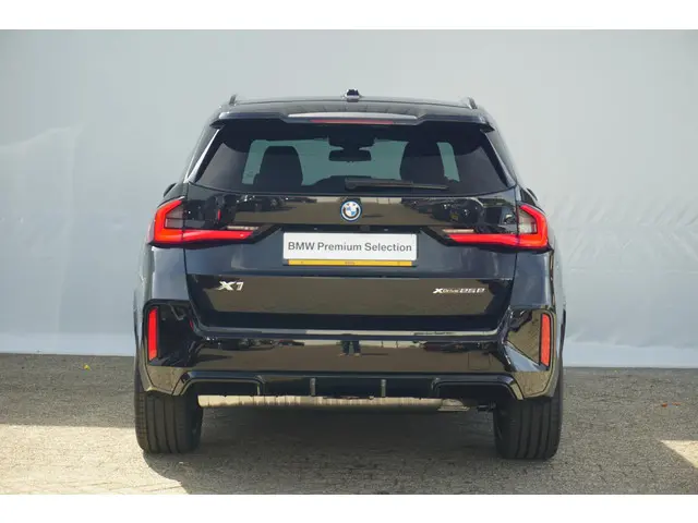 BMW X1 xDrive25e 2025 Hybride Benzine 6