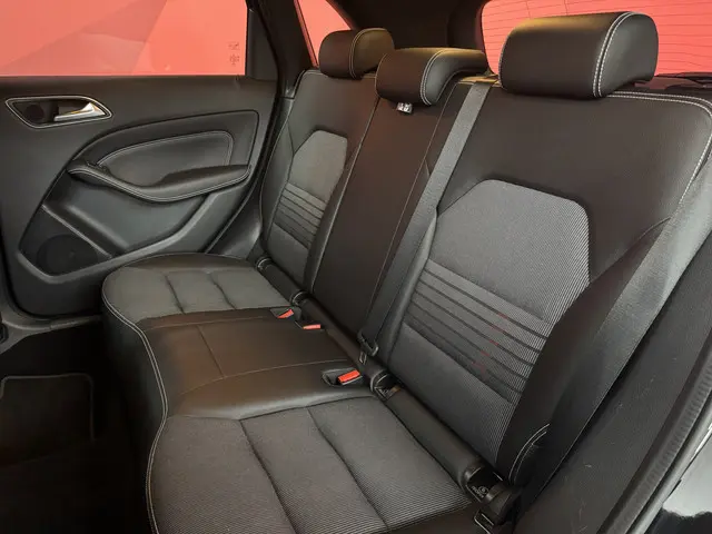 Mercedes-Benz B-Klasse 180 Ambition 2017 Benzine 8