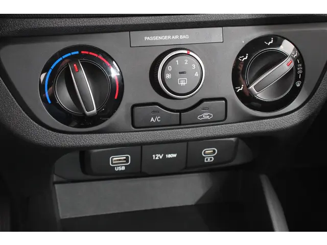 Hyundai i10 1.0 Automaat Comfort 5-zits 2024 Benzine 17