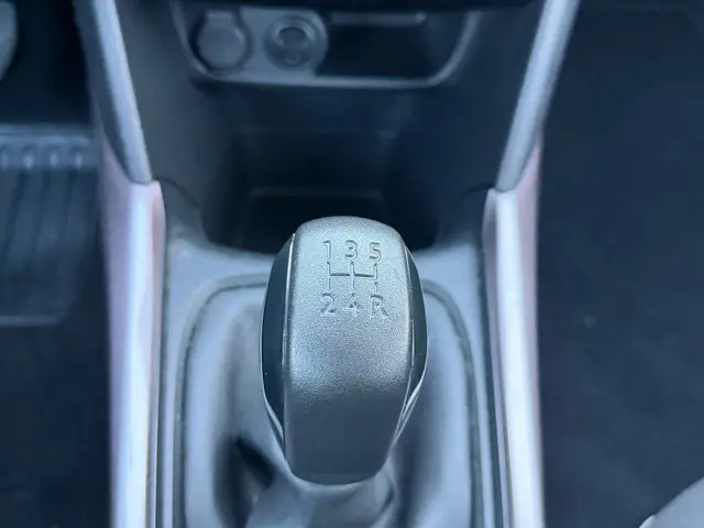 Peugeot 2008 1.2 PureTech Active 2015 Benzine 14