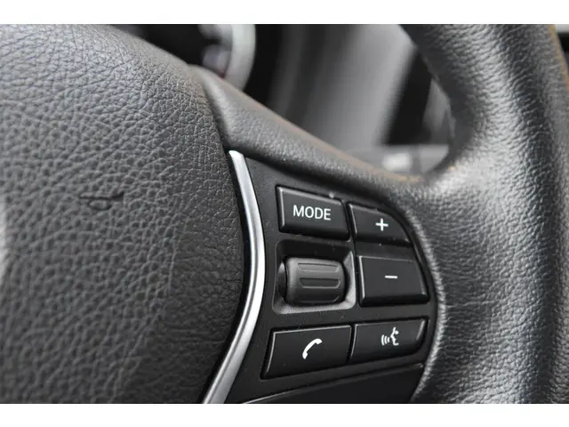 BMW 1 Serie 118i Edition Sport Line 2017 Benzine 26