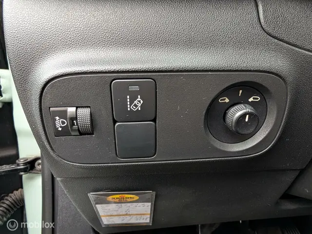 Citroën C3 1.2 PureTech Feel 2016 Benzine 23