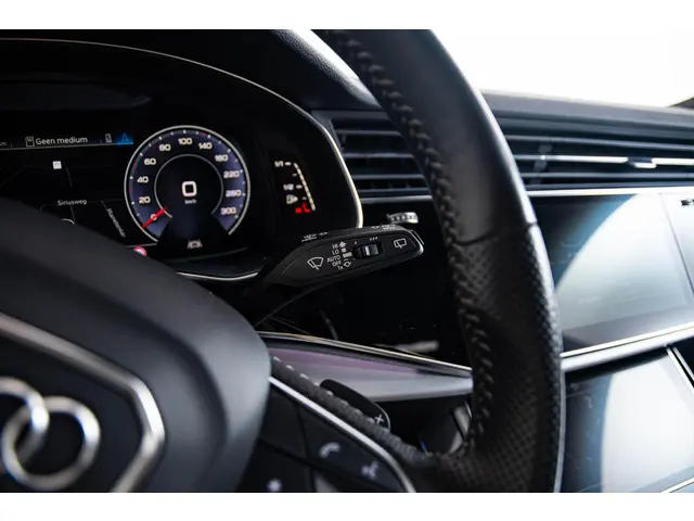 Audi Q8 55 TFSI quattro Pro Line Plus 2020 Benzine 29