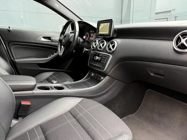 Mercedes-Benz A-Klasse 180 Ambition 2015 Benzine 16