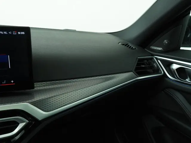 BMW i4 M50 High Executive 84 kWh 2023 Elektrisch 23