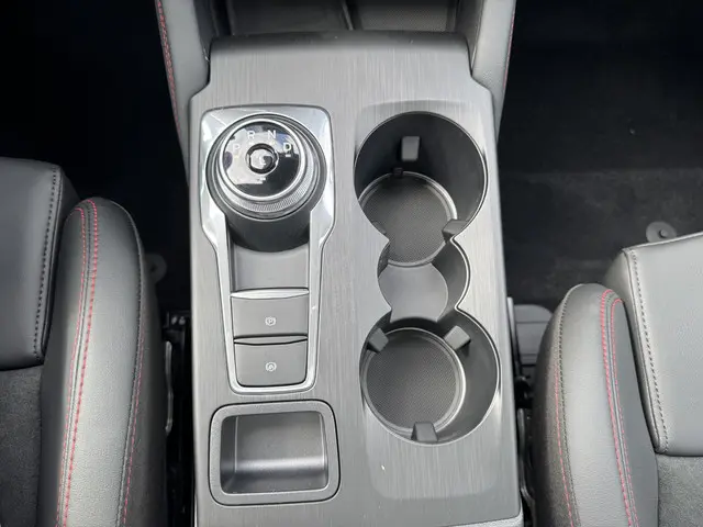 Ford Kuga 2.5 PHEV ST-Line X 2026 Hybride Benzine 23