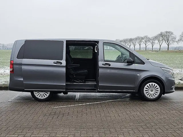 Mercedes-Benz Vito 114 CDI TOURER 2021 Diesel 16