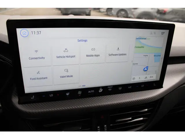 Ford Kuga 2.5 PHEV ST-Line X 2025 Hybride Benzine 32