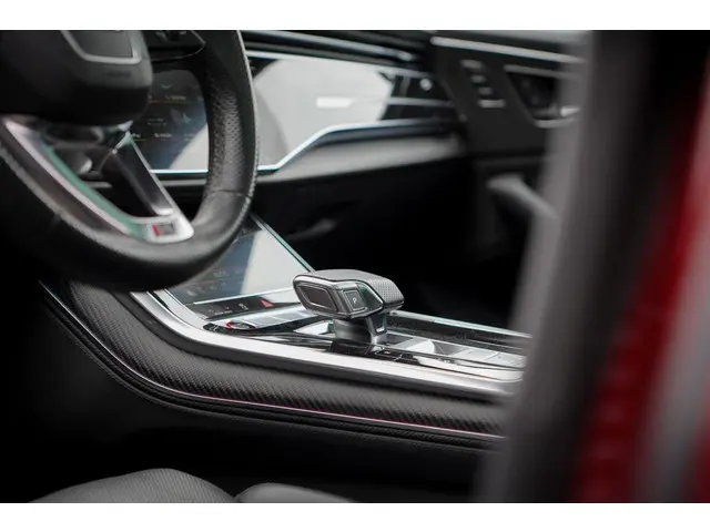 Audi RSQ8 4.0 TFSI Q8 quattro 2021 Benzine 28