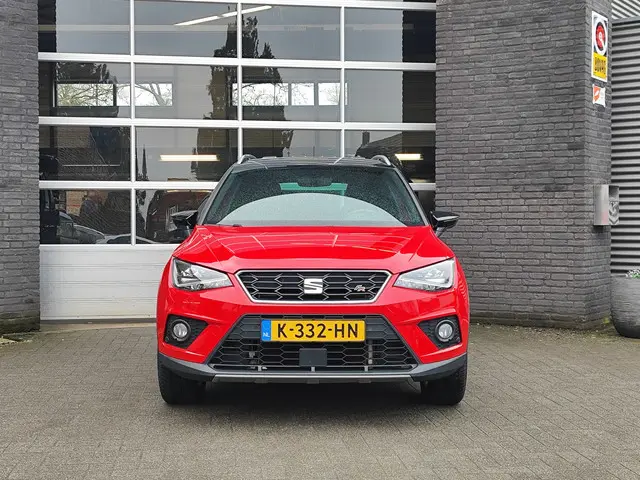 SEAT Arona 1.0 TSI DSG FR Business Intense 2021 Benzine 2