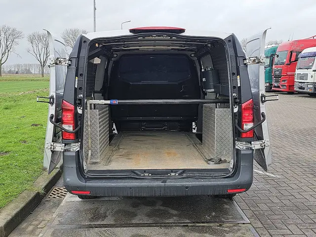 Mercedes-Benz Vito 116 2021 Diesel 15