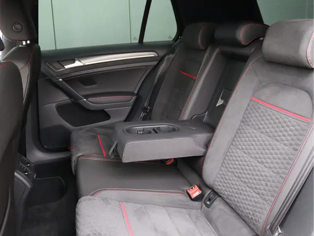 Volkswagen Golf 2.0 TSI GTI Performance 2019 Benzine 25