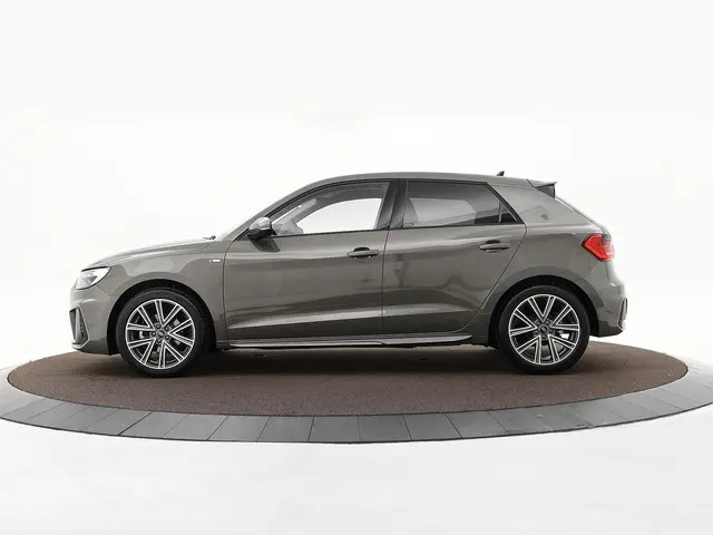 Audi A1 Sportback 30 TFSI 116pk S Edition 2025 Benzine 25