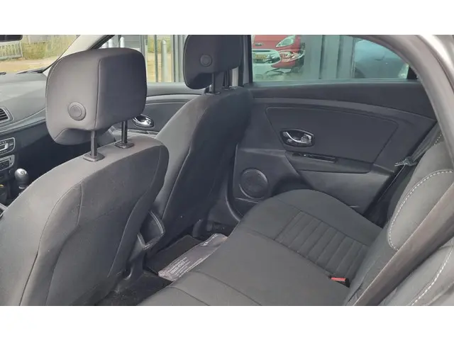 Renault Mégane Estate 1.2 TCe Limited 2016 Benzine 17