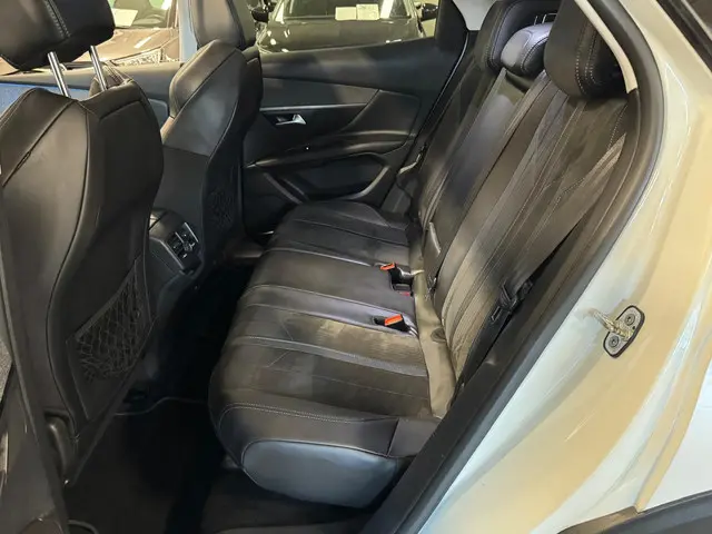 Peugeot 3008 1.2 PureTech Crossway 2018 Benzine 15