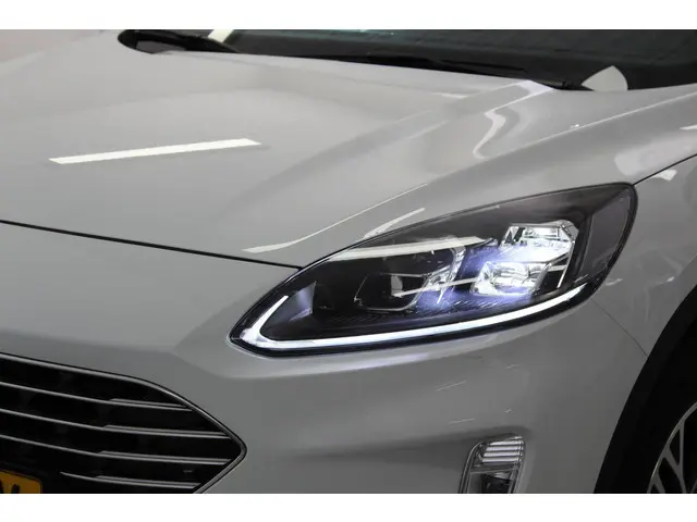 Ford Kuga 2.5 PHEV ST-Line X 2023 Hybride Benzine 10