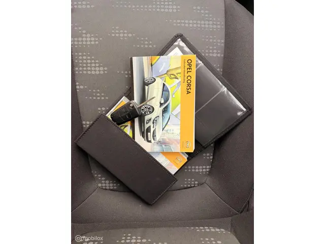 Opel Corsa 1.2-16V Berlin 2013 Benzine 17