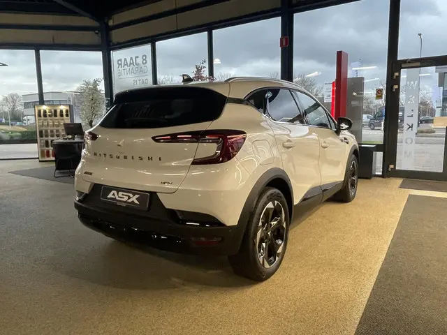 Mitsubishi ASX 1.8 HEV AT Intense+ 2025 Hybride Benzine 4