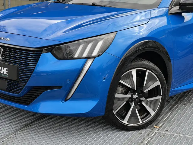 Peugeot e-208 EV GT 350 50 kWh 2020 Elektrisch 33