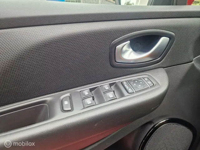 Renault Clio 0.9 TCe Intens 2018 Benzine 24