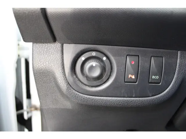 Dacia Logan MCV 0.9 TCe Prestige 2014 Benzine 18
