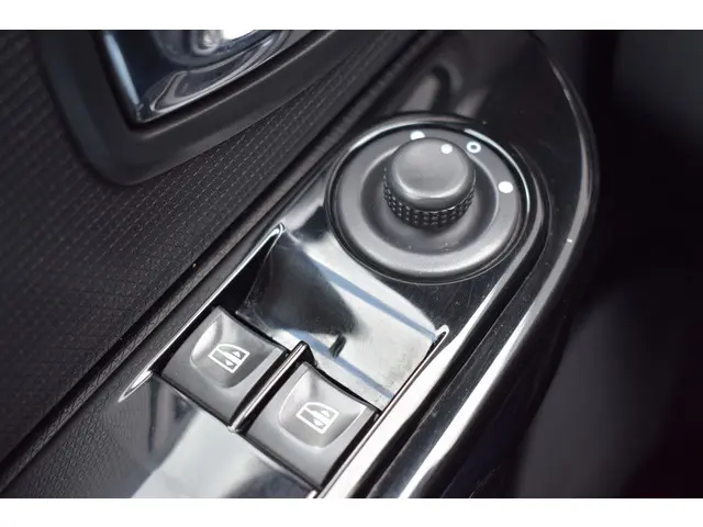 Renault Clio 0.9 TCE Dynamique 2013 Benzine 27